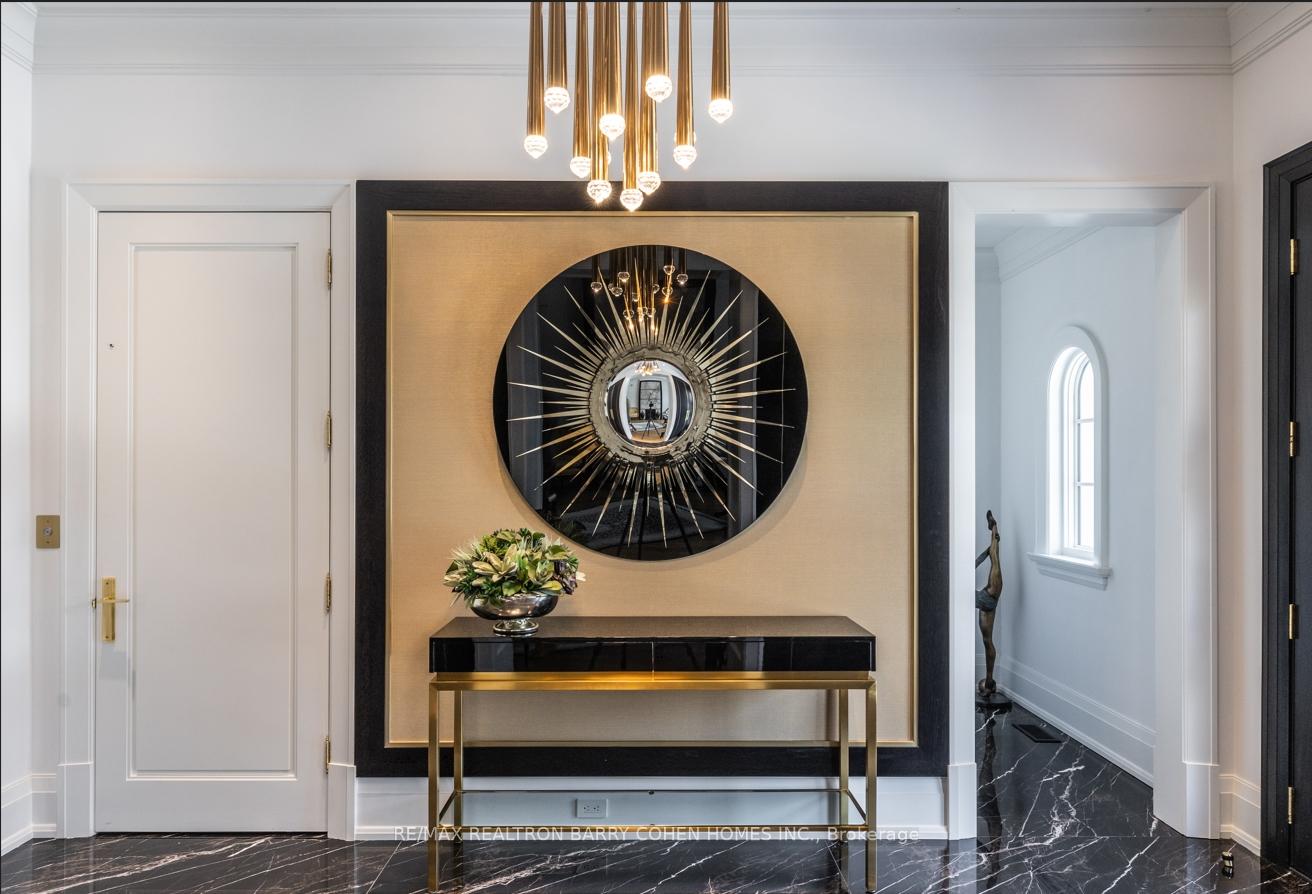 33 Stratheden, Toronto C12