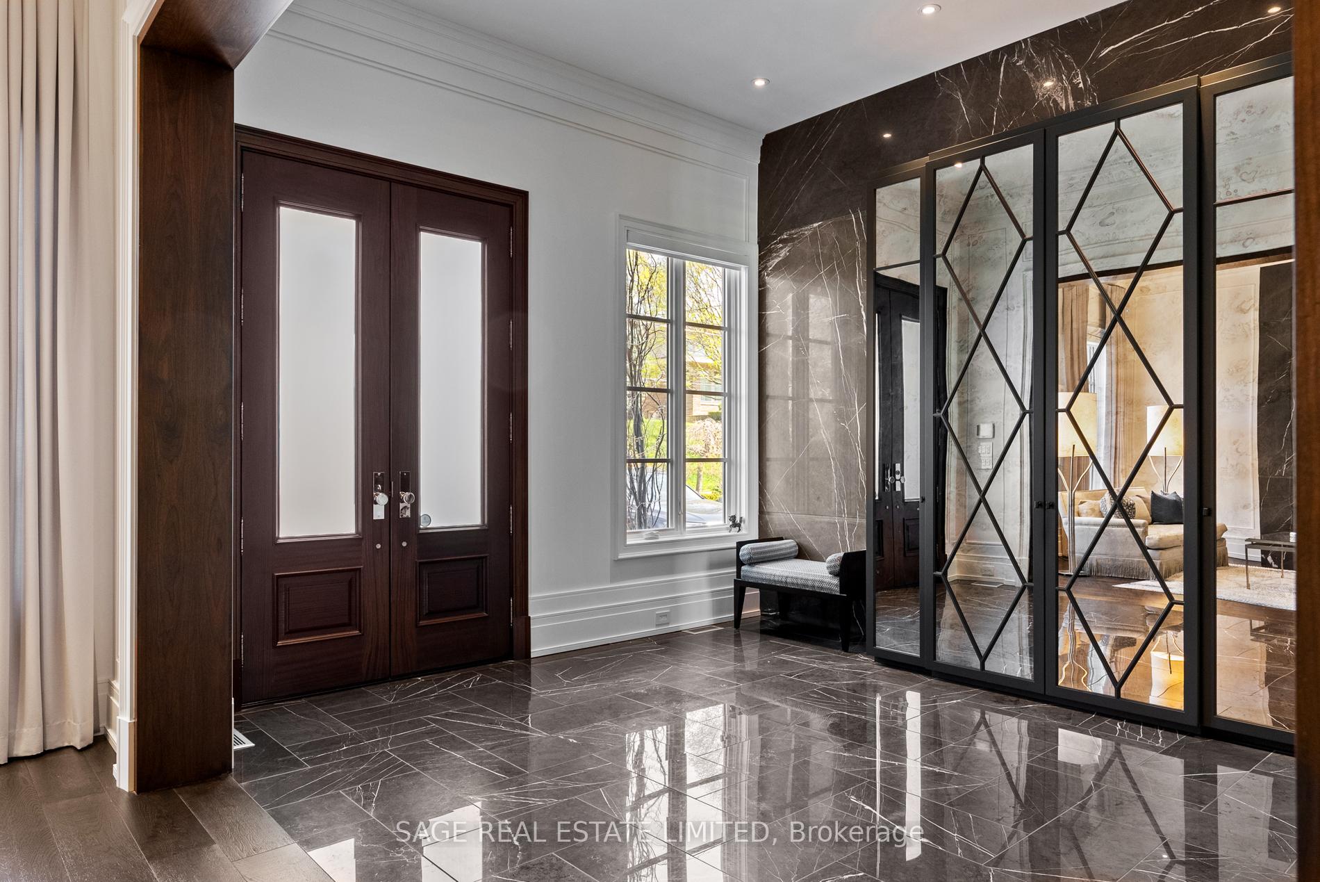 11 Ridgewood, Toronto C03