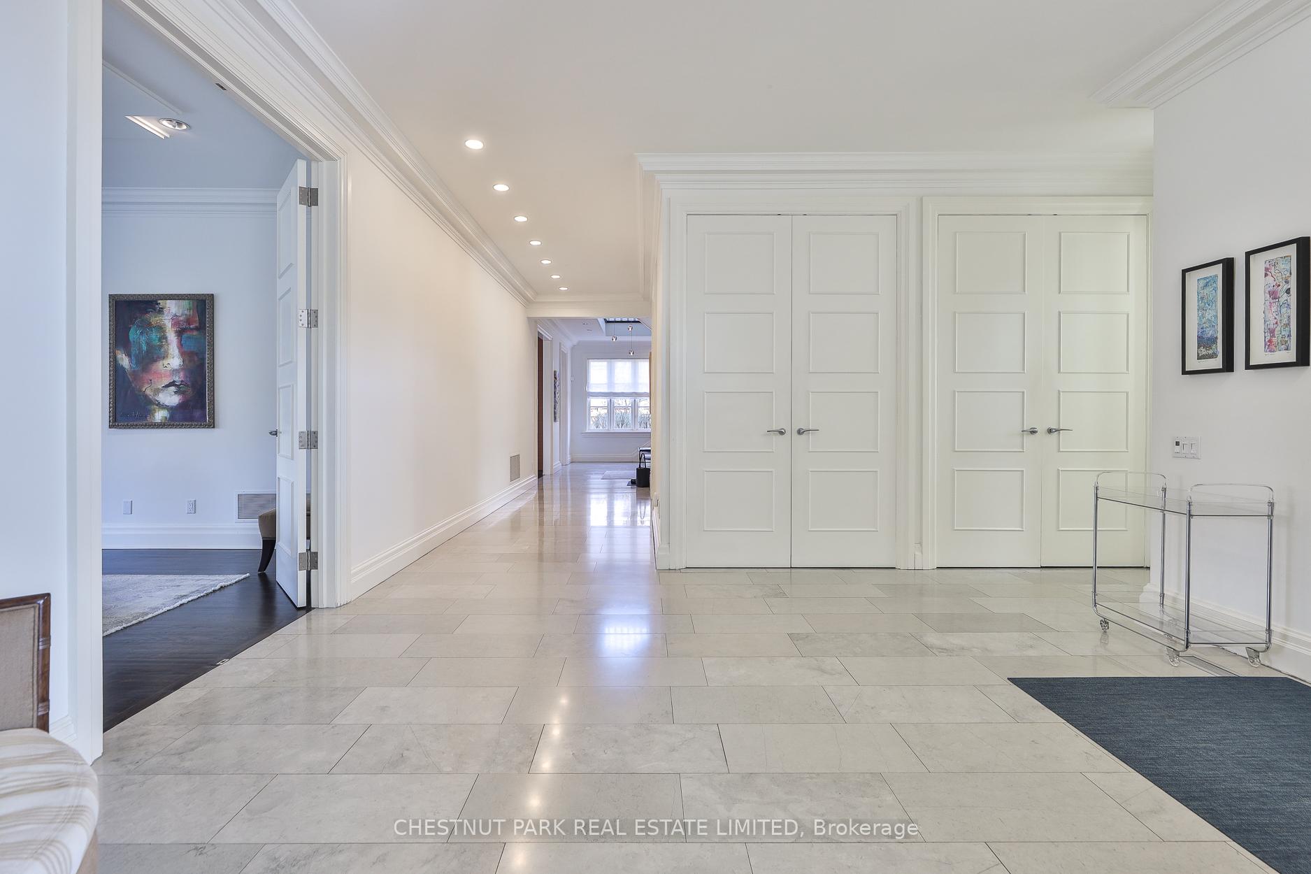 1 Glen Edyth, Toronto C02