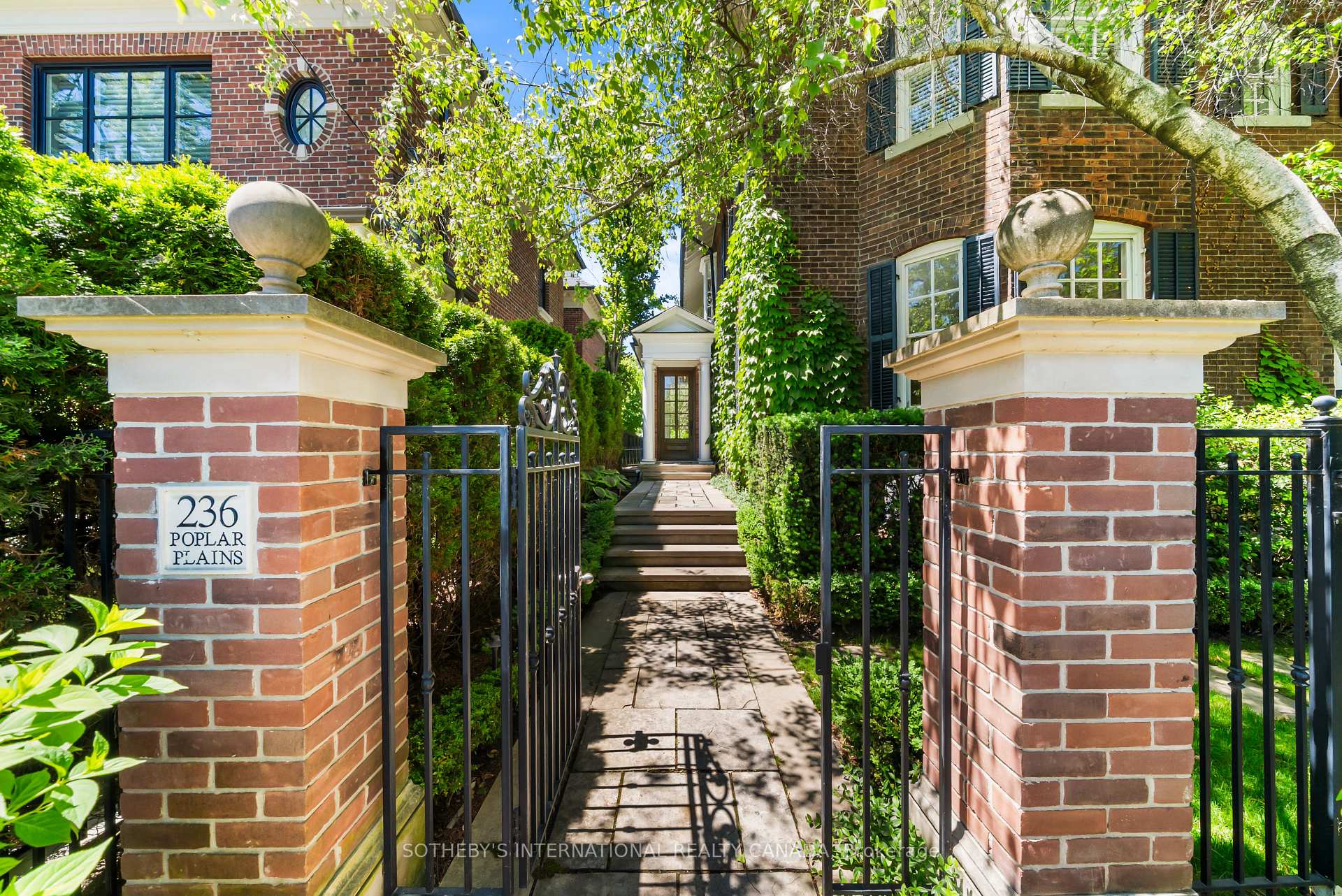 236 Poplar Plains, Toronto C02