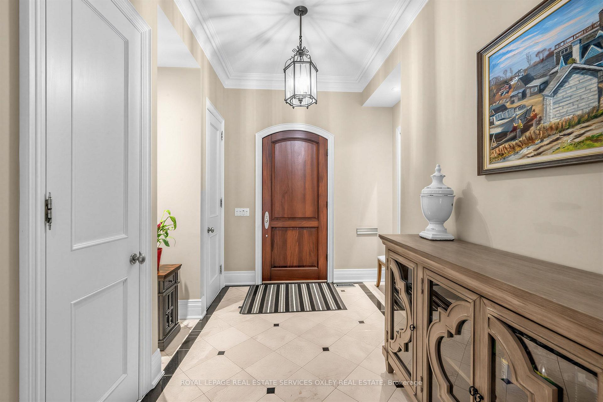 155 South, Toronto C09