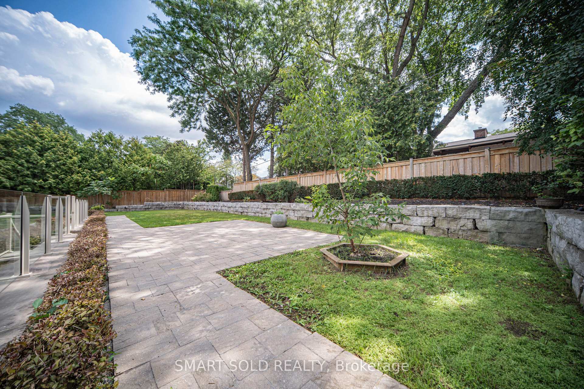 9 Saintfield, Toronto C12