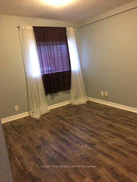 250 Main, King