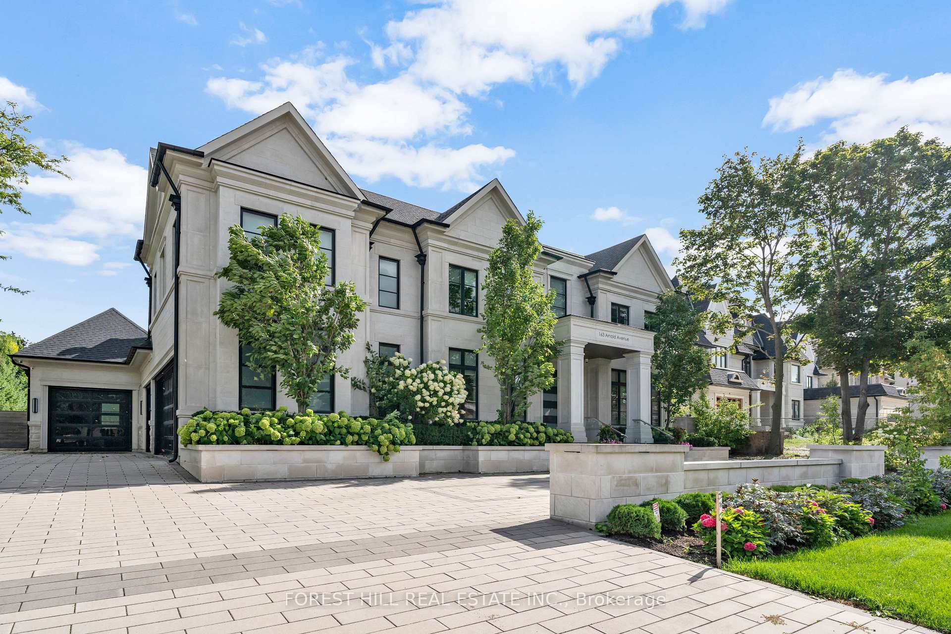 163 Arnold, Vaughan