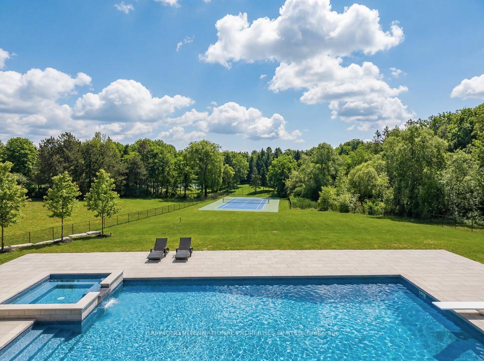 46 Steeplechase, Aurora
