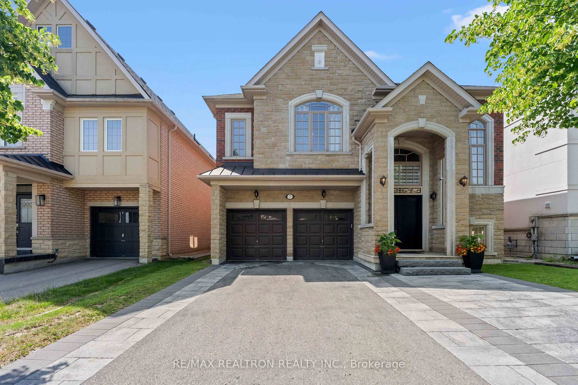 7 Randolph, Vaughan