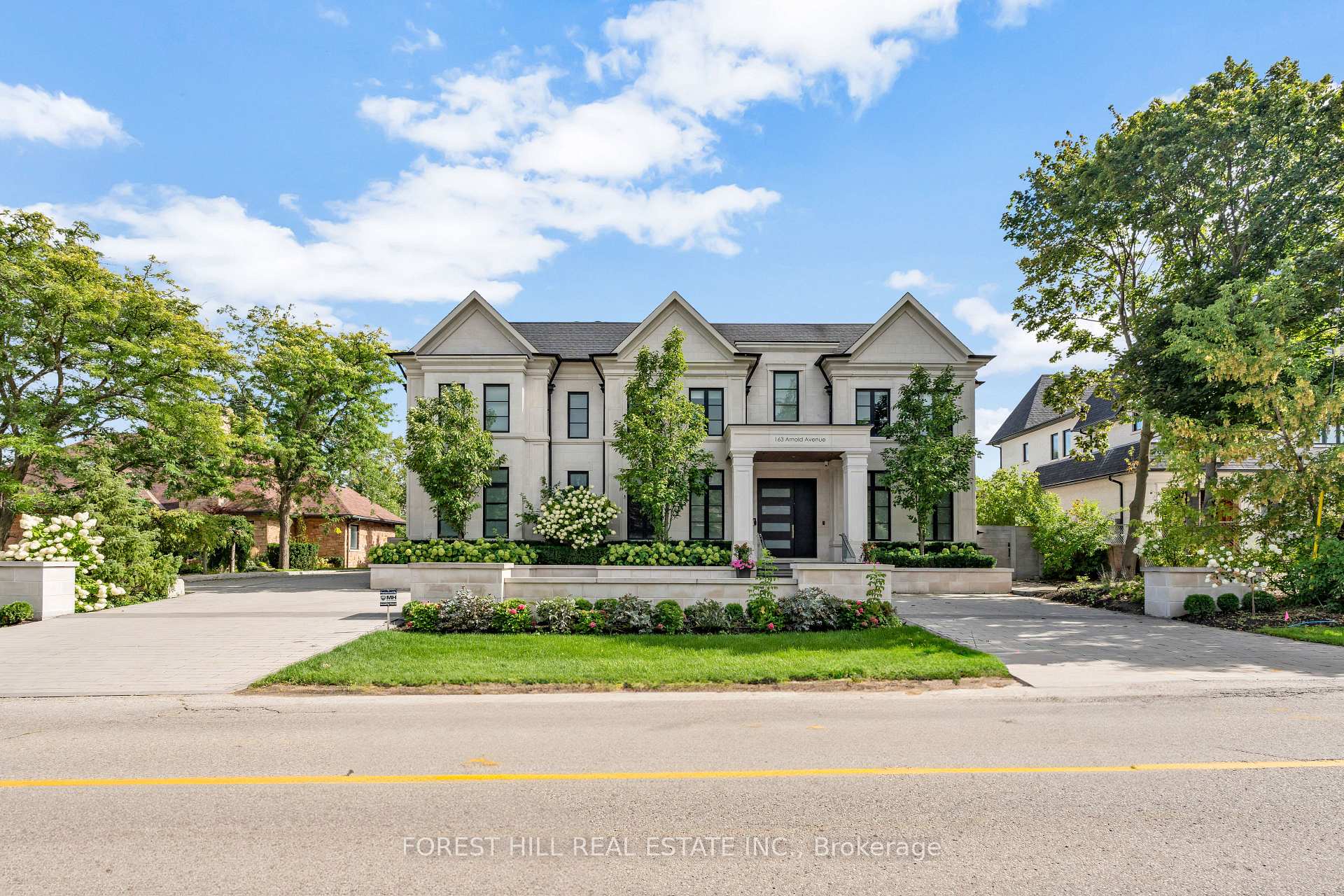 163 Arnold, Vaughan
