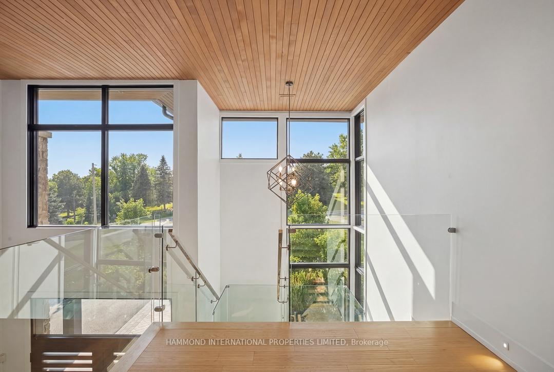 8 Cachet, Markham